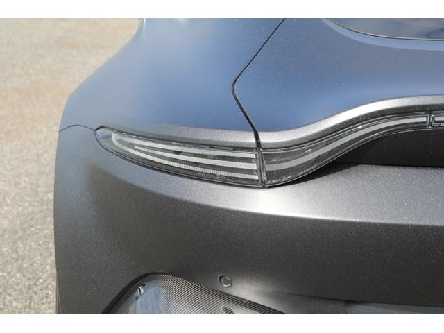 ＡＭＲ　ヒーロー　エディション　正規Ｄ車／右Ｈ／７ＭＴ／ブラックパールラッピング／走行３００キロ／世界限定２００台／ＡＭＲ専用エアロ／３６０度カメラ／アルカンターラ＆レザーインテリア／純正２０インチＡＷ／メモリ付き電動シート（画像26）