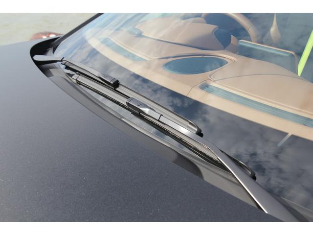 ＡＭＲ　ヒーロー　エディション　正規Ｄ車／右Ｈ／７ＭＴ／ブラックパールラッピング／走行３００キロ／世界限定２００台／ＡＭＲ専用エアロ／３６０度カメラ／アルカンターラ＆レザーインテリア／純正２０インチＡＷ／メモリ付き電動シート（画像38）