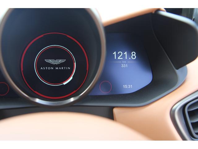 ＡＭＲ　ヒーロー　エディション　正規Ｄ車／右Ｈ／７ＭＴ／ブラックパールラッピング／走行３００キロ／世界限定２００台／ＡＭＲ専用エアロ／３６０度カメラ／アルカンターラ＆レザーインテリア／純正２０インチＡＷ／メモリ付き電動シート（画像39）
