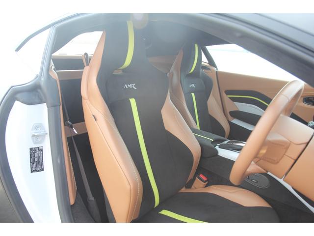 ＡＭＲ　ヒーロー　エディション　正規Ｄ車／右Ｈ／７ＭＴ／ブラックパールラッピング／走行３００キロ／世界限定２００台／ＡＭＲ専用エアロ／３６０度カメラ／アルカンターラ＆レザーインテリア／純正２０インチＡＷ／メモリ付き電動シート（画像41）