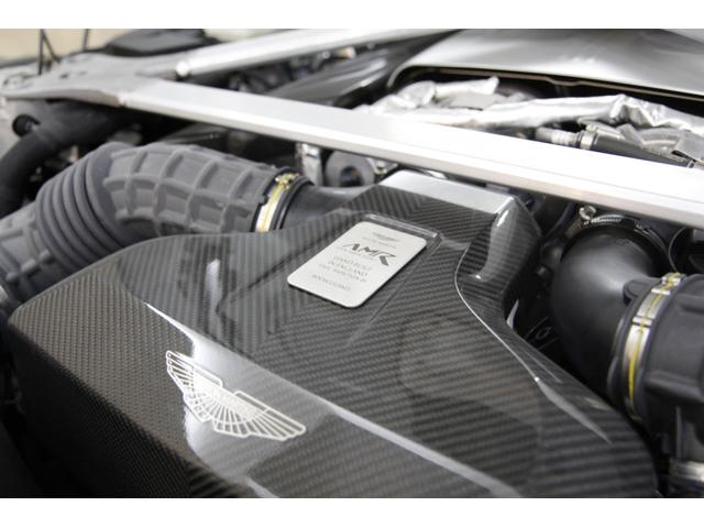 ＡＭＲ　ヒーロー　エディション　正規Ｄ車／右Ｈ／７ＭＴ／ブラックパールラッピング／走行３００キロ／世界限定２００台／ＡＭＲ専用エアロ／３６０度カメラ／アルカンターラ＆レザーインテリア／純正２０インチＡＷ／メモリ付き電動シート（画像64）