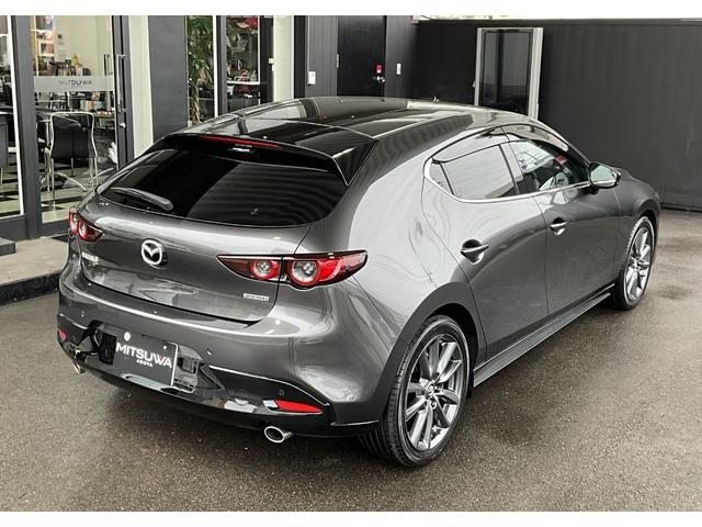 ＭＡＺＤＡ３ファストバック ２０Ｓプロアクティブ　ツーリングセレクション　メーカーナビ／フルセグ地デジ／ＢＴ／ＣＤ／ＤＶＤ　３６０度セーフティＰＫＧ　ドライバーモニタリング　ヘッドアップディスプレイ　スマートブレーキサポート　運転席Ｐシート　前席シートＨ　後席マップランプ（17枚目）