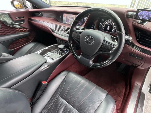 ＬＳ ＬＳ５００　エグゼクティブ　後期仕様　モデリスタエアロ　マンソリ―２２インチアルミ　セミアニリン本革／クリムゾンレッド＆ブラック　切子調カットガラス（１５０万）ムーンルーフ　マークレビンソン３Ｄサラウンド＆リヤエンターテイメント（37枚目）