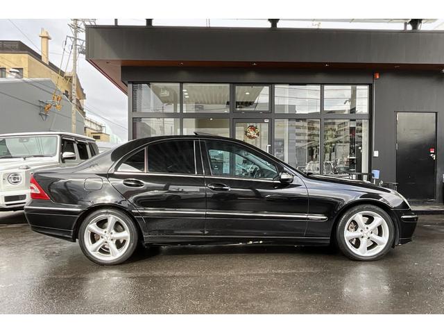 Cクラス C230アバンギャルドスポーツパッケージ 左H 黒革メモリー付パワーシート/シートH Gサンルーフ PTS クルーズコントロール パドルシフト 電動リヤシェード HID オートライト 前後ドラレコ ETC パナソニックHDDナビ/地デジTV(13枚目)