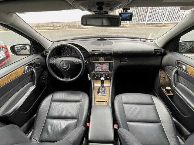 Cクラス C230アバンギャルドスポーツパッケージ 左H 黒革メモリー付パワーシート/シートH Gサンルーフ PTS クルーズコントロール パドルシフト 電動リヤシェード HID オートライト 前後ドラレコ ETC パナソニックHDDナビ/地デジTV(24枚目)