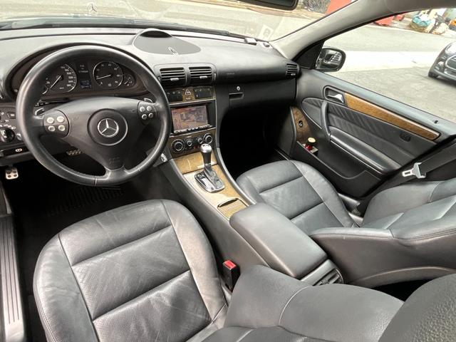 Cクラス C230アバンギャルドスポーツパッケージ 左H 黒革メモリー付パワーシート/シートH Gサンルーフ PTS クルーズコントロール パドルシフト 電動リヤシェード HID オートライト 前後ドラレコ ETC パナソニックHDDナビ/地デジTV(27枚目)