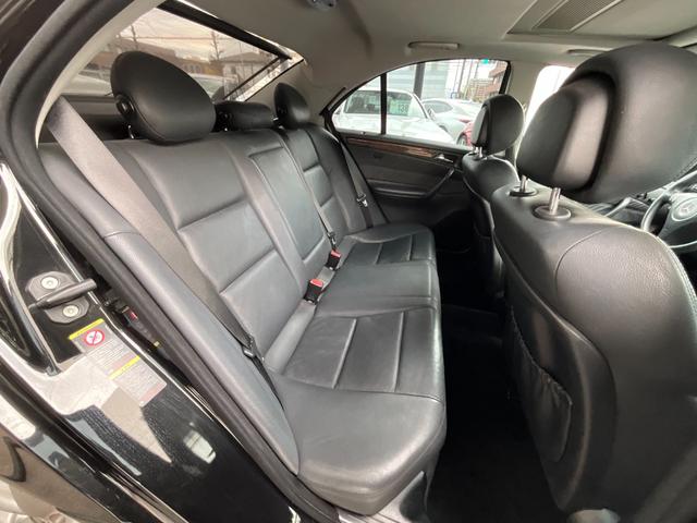 Cクラス C230アバンギャルドスポーツパッケージ 左H 黒革メモリー付パワーシート/シートH Gサンルーフ PTS クルーズコントロール パドルシフト 電動リヤシェード HID オートライト 前後ドラレコ ETC パナソニックHDDナビ/地デジTV(52枚目)