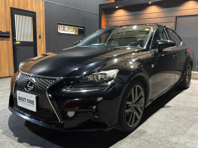 ＩＳ ＩＳ３００ｈ　Ｆスポーツ　純正ナビ／バックカメラ／フルセグＴＶ／Ｂｌｕｅｔｏｏｔｈ／デジタルインナーミラードラレコ／ブラックハーフレザーシート／純正１８ＡＷ／パドルシフト／クルコン／スマートキー２本／カードキー（4枚目）