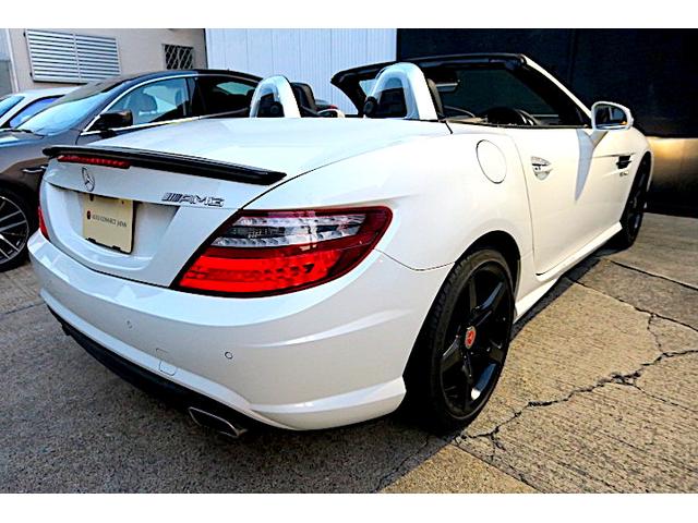 ＳＬＫ ＳＬＫ２００ブルーエフィシェンシー　ＡＭＧスポーツＰＧ　ＡＭＧスポーツパッケージ　／　ドレスアップ車両　／　スワロカスタム　／　　黒革シート　／　シートヒーター　／　ＥＣＴ（32枚目）