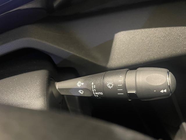 ４０８ ＧＴハイブリッド　新車保証継承／元試乗車／全方位カメラ／純正ナビ／ＡＣＣ／ドライブアシスト／フロント電動シート／シートヒーター／ステアリングヒーター／３Ｄ液晶メーター／アップルカープレイ・アンドロイドオート対応（25枚目）