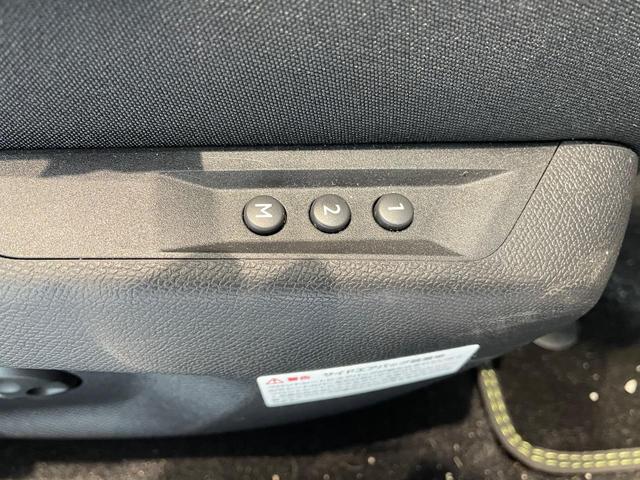 ４０８ ＧＴハイブリッド　新車保証継承／元試乗車／全方位カメラ／純正ナビ／ＡＣＣ／ドライブアシスト／フロント電動シート／シートヒーター／ステアリングヒーター／３Ｄ液晶メーター／アップルカープレイ・アンドロイドオート対応（56枚目）