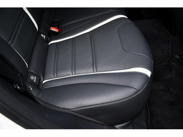 GLC GLC63 S 4マチック+ AMGパフォーマンスPKG コンフォートPKG カーボンセラミックブレーキ AMGパフォーマンスエグゾースト AMG RIDE CONTROL+ パノラミックスライディングルーフ AMG21インチAW(33枚目)