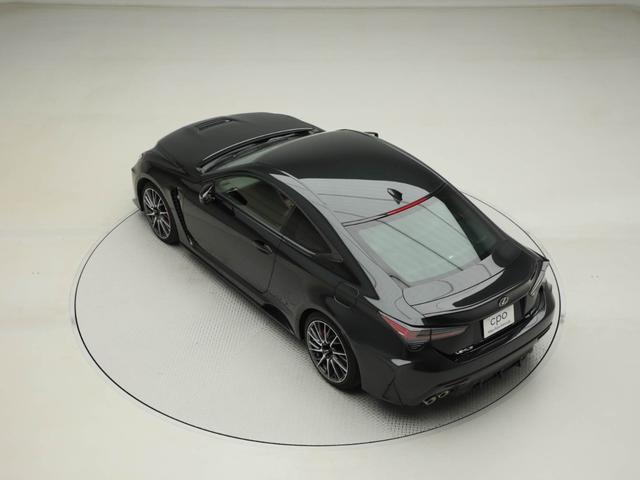 ＲＣ Ｆ ベースグレード　１９インチ鋳造アルミ１０本スポーク　　Ｆスポーツ専用オレンジキャリパー　　マークレビンソンプレミアムサウンドシステム　　寒冷地仕様（32枚目）