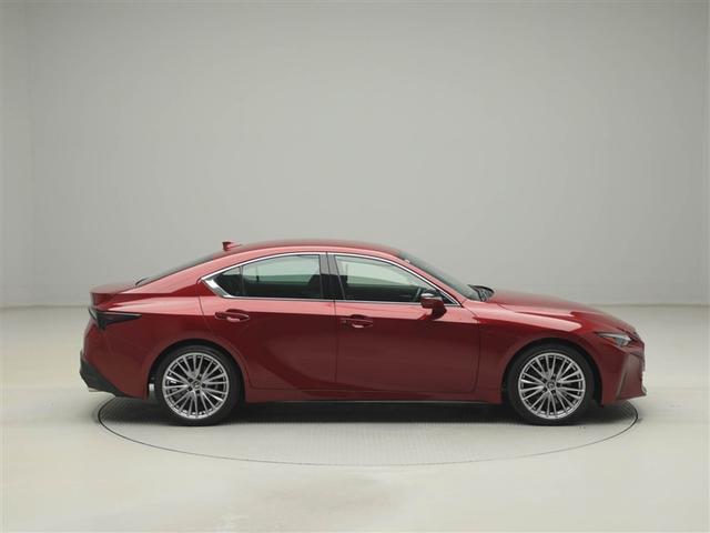 ＩＳ ＩＳ３００ｈ　バージョンＬ　レクサス認定中古車ＣＰＯ　クリアランスソナー　プリクラッシュセーフティシステム（ミリ波レーダー方式）　ブラインドスポットモニター　パノラミックビューモニター　セミアニリン本革シート（6枚目）