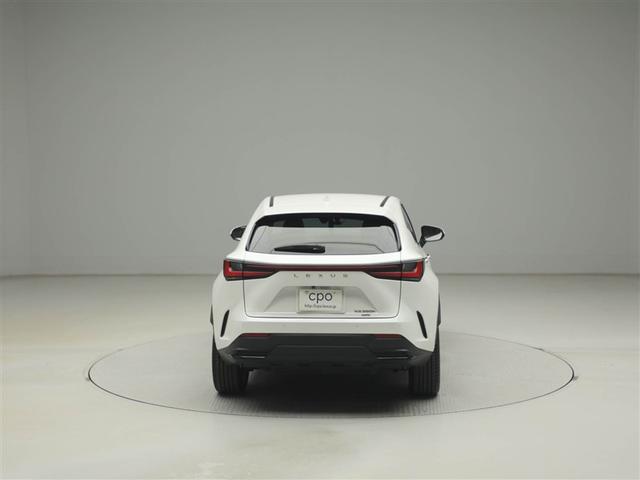 NX NX350h バージョンL レクサス認定中古車CPO 20インチアルミホイール Advanced Park 三眼フルLEDヘッドランプ パノラミックビューモニター 後席シートヒーター デジタルインナーミラー(4枚目)