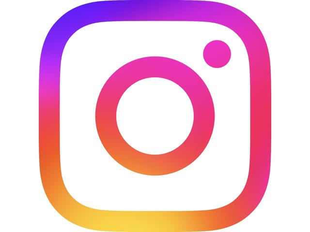 V60 D4 ダイナミックエディション 禁煙車 ソフトベージュレザー スポーツシート ブラックルーフライナー フロントシートヒーター Dynamic専用グロッシーブラック仕上げエクステリア/アルミホイール/フロントグリル バックカメラ(2枚目)