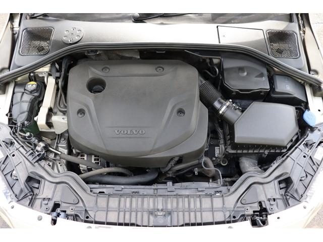 V60 D4 ダイナミックエディション 禁煙車 ソフトベージュレザー スポーツシート ブラックルーフライナー フロントシートヒーター Dynamic専用グロッシーブラック仕上げエクステリア/アルミホイール/フロントグリル バックカメラ(15枚目)