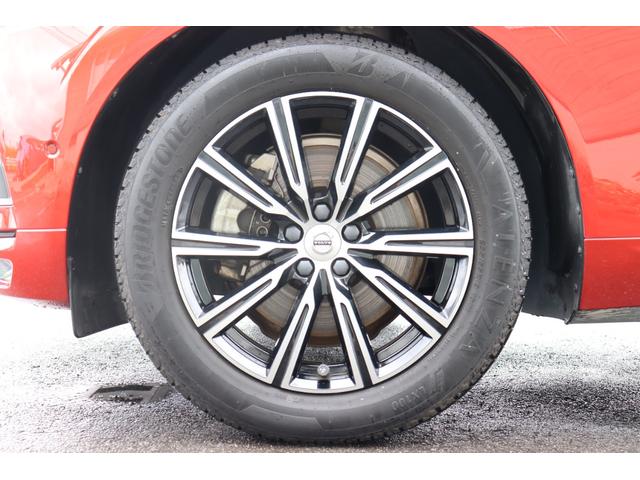 ＸＣ６０ Ｄ４　ＡＷＤ　インスクリプション　Ｂｏｗｅｒｓ＆Ｗｉｌｋｉｎｓ　パノラマガラスサンルーフ　エアサスペンション　ポールスターパフォーマンスソフトウェア　ブラウンレザー　フロントシートヒーター／ベンチレーション　前後ドライブレコーダー（13枚目）