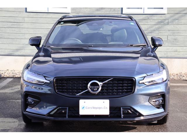 Ｖ６０ Ｂ５　Ｒデザイン　スポーツシート　スポーツサスペンション　Ｒ－ＤＥＳＩＧＮ専用スレートコンビネーションシート　ｈａｒｍａｎ／ｋａｒｄｏｎ　純正前後ドライブレコーダー　２０２５年製タイヤ　新車保証継承　前後シートヒーター（4枚目）