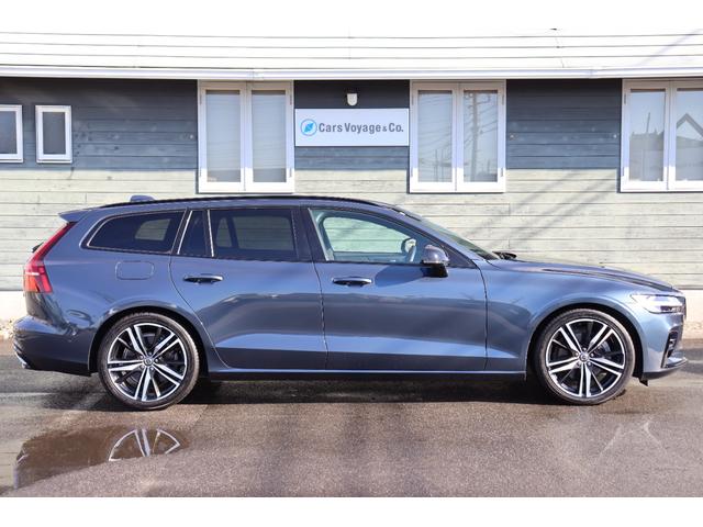 Ｖ６０ Ｂ５　Ｒデザイン　スポーツシート　スポーツサスペンション　Ｒ－ＤＥＳＩＧＮ専用スレートコンビネーションシート　ｈａｒｍａｎ／ｋａｒｄｏｎ　純正前後ドライブレコーダー　２０２５年製タイヤ　新車保証継承　前後シートヒーター（6枚目）