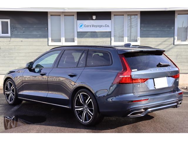 Ｖ６０ Ｂ５　Ｒデザイン　スポーツシート　スポーツサスペンション　Ｒ－ＤＥＳＩＧＮ専用スレートコンビネーションシート　ｈａｒｍａｎ／ｋａｒｄｏｎ　純正前後ドライブレコーダー　２０２５年製タイヤ　新車保証継承　前後シートヒーター（9枚目）