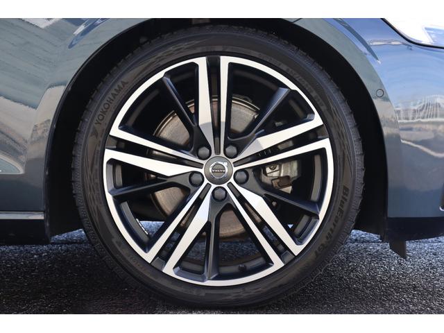 Ｖ６０ Ｂ５　Ｒデザイン　スポーツシート　スポーツサスペンション　Ｒ－ＤＥＳＩＧＮ専用スレートコンビネーションシート　ｈａｒｍａｎ／ｋａｒｄｏｎ　純正前後ドライブレコーダー　２０２５年製タイヤ　新車保証継承　前後シートヒーター（11枚目）