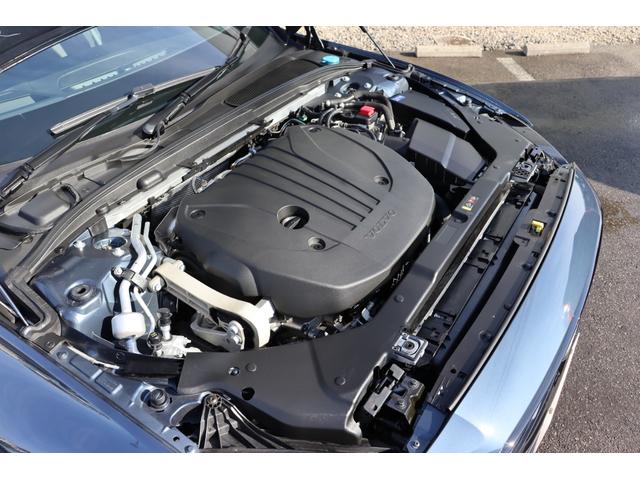 Ｖ６０ Ｂ５　Ｒデザイン　スポーツシート　スポーツサスペンション　Ｒ－ＤＥＳＩＧＮ専用スレートコンビネーションシート　ｈａｒｍａｎ／ｋａｒｄｏｎ　純正前後ドライブレコーダー　２０２５年製タイヤ　新車保証継承　前後シートヒーター（17枚目）