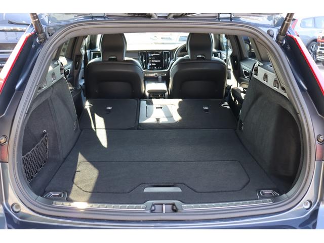 Ｖ６０ Ｂ５　Ｒデザイン　スポーツシート　スポーツサスペンション　Ｒ－ＤＥＳＩＧＮ専用スレートコンビネーションシート　ｈａｒｍａｎ／ｋａｒｄｏｎ　純正前後ドライブレコーダー　２０２５年製タイヤ　新車保証継承　前後シートヒーター（35枚目）