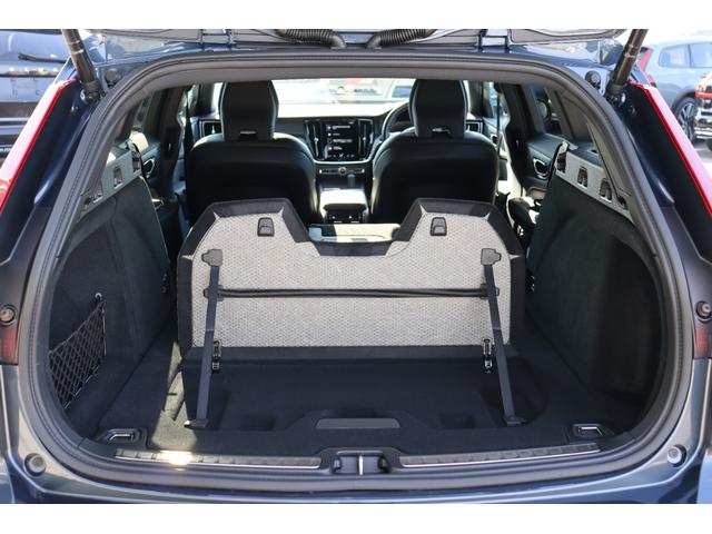 Ｖ６０ Ｂ５　Ｒデザイン　スポーツシート　スポーツサスペンション　Ｒ－ＤＥＳＩＧＮ専用スレートコンビネーションシート　ｈａｒｍａｎ／ｋａｒｄｏｎ　純正前後ドライブレコーダー　２０２５年製タイヤ　新車保証継承　前後シートヒーター（36枚目）