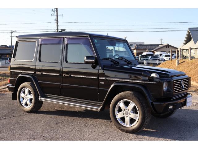 Ｇクラス Ｇ５００　ロング　スタッドレスタイヤセット付　ワンオーナー　ディーラー整備車　黒革　ＨＤＤナビ　バックカメラ　ＥＴＣ　純正１８インチ　シートヒーター　Ｂｌｕｅｔｏｏｔｈ　７人乗り　ラゲッジマット　背面スペアタイヤ（3枚目）