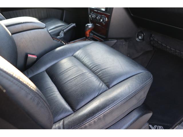 Ｇクラス Ｇ５００　ロング　スタッドレスタイヤセット付　ワンオーナー　ディーラー整備車　黒革　ＨＤＤナビ　バックカメラ　ＥＴＣ　純正１８インチ　シートヒーター　Ｂｌｕｅｔｏｏｔｈ　７人乗り　ラゲッジマット　背面スペアタイヤ（19枚目）