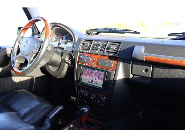 Ｇクラス Ｇ５００　ロング　スタッドレスタイヤセット付　ワンオーナー　ディーラー整備車　黒革　ＨＤＤナビ　バックカメラ　ＥＴＣ　純正１８インチ　シートヒーター　Ｂｌｕｅｔｏｏｔｈ　７人乗り　ラゲッジマット　背面スペアタイヤ（24枚目）