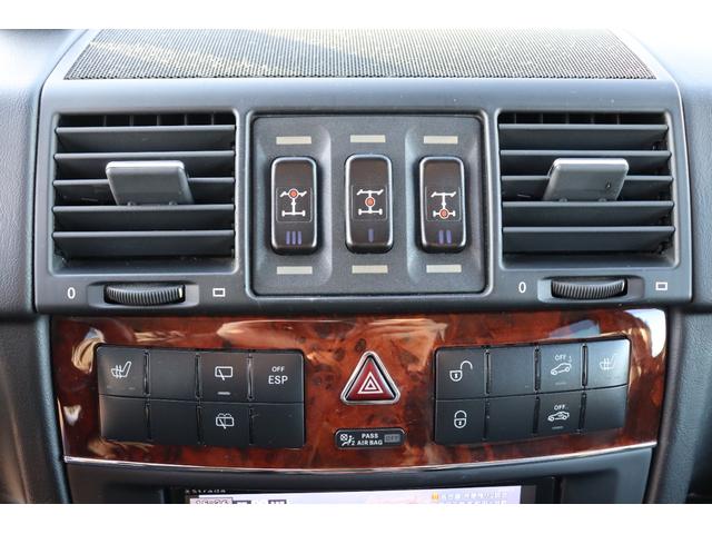 Ｇクラス Ｇ５００　ロング　スタッドレスタイヤセット付　ワンオーナー　ディーラー整備車　黒革　ＨＤＤナビ　バックカメラ　ＥＴＣ　純正１８インチ　シートヒーター　Ｂｌｕｅｔｏｏｔｈ　７人乗り　ラゲッジマット　背面スペアタイヤ（25枚目）