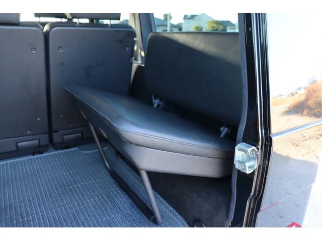 Ｇクラス Ｇ５００　ロング　スタッドレスタイヤセット付　ワンオーナー　ディーラー整備車　黒革　ＨＤＤナビ　バックカメラ　ＥＴＣ　純正１８インチ　シートヒーター　Ｂｌｕｅｔｏｏｔｈ　７人乗り　ラゲッジマット　背面スペアタイヤ（33枚目）