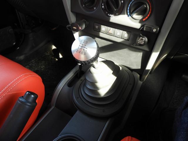 ジープ・ラングラー ルビコン・ソフトトップ(14枚目)