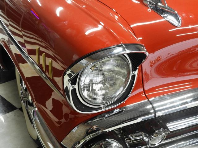 シボレーベルエア ベースグレード ハードトップ・マタドールレッド・ゴールドエンブレム(6枚目)