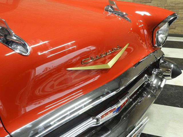 シボレーベルエア ベースグレード ハードトップ・マタドールレッド・ゴールドエンブレム(7枚目)