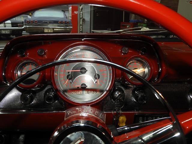 シボレーベルエア ベースグレード ハードトップ・マタドールレッド・ゴールドエンブレム(11枚目)