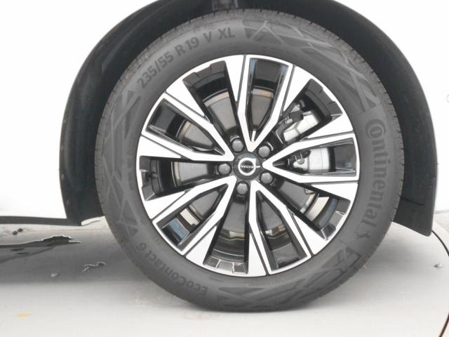 ＸＣ６０ アルティメット　Ｂ５　ＡＷＤ　Ｇｏｏｇｌｅインフォテイメントシステム　Ｂｏｗｅｒｓ＆Ｗｉｌｌｋｉｎｓプレミアムサウンドシステム　ヘッドアップディスプレイ　ワイヤレススマートフォンチャージ（12枚目）