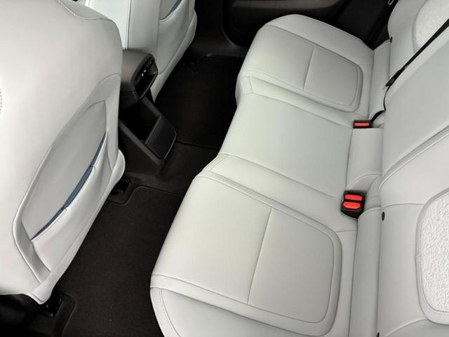 ＥＸ３０ ウルトラシングルモーター　エクステンデッドレンジ　Ｇｏｏｇｌｅインフォテイメントシステム　ｈａｒｍａｎ／ｋａｒｄｏｎプレミアムサウンドシステム　アダプティブクルーズコントロール　パノラマガラスサンルーフ　前後ドライブレコーダー（24枚目）