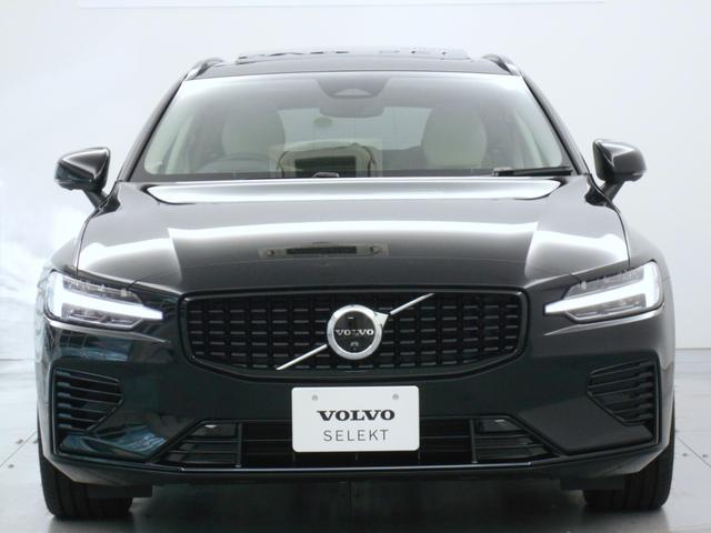 V60 ウルトラ T6 AWD プラグインハイブリッド Googleインフォテイメントシステム harman/kardonプレミアムサウンドシステム アダプティブクルーズコントロール 電動チルトアップ機構付きガラス・サンルーフ ヘッドアップディスプレイ(11枚目)