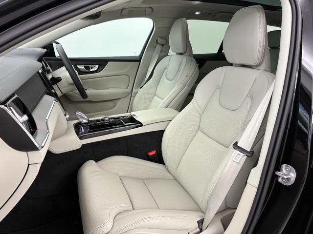 V60 ウルトラ T6 AWD プラグインハイブリッド Googleインフォテイメントシステム harman/kardonプレミアムサウンドシステム アダプティブクルーズコントロール 電動チルトアップ機構付きガラス・サンルーフ ヘッドアップディスプレイ(15枚目)