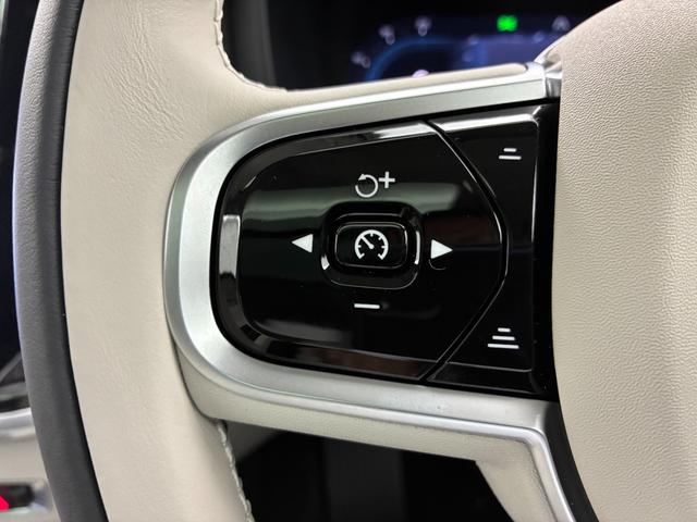 V60 ウルトラ T6 AWD プラグインハイブリッド Googleインフォテイメントシステム harman/kardonプレミアムサウンドシステム アダプティブクルーズコントロール 電動チルトアップ機構付きガラス・サンルーフ ヘッドアップディスプレイ(31枚目)