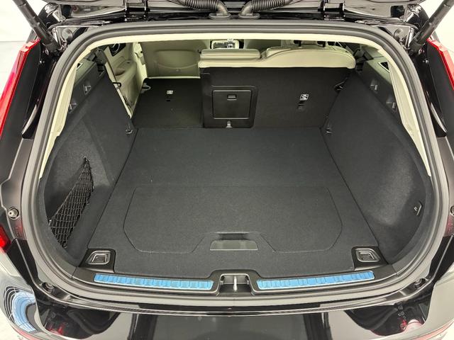V60 ウルトラ T6 AWD プラグインハイブリッド Googleインフォテイメントシステム harman/kardonプレミアムサウンドシステム アダプティブクルーズコントロール 電動チルトアップ機構付きガラス・サンルーフ ヘッドアップディスプレイ(44枚目)