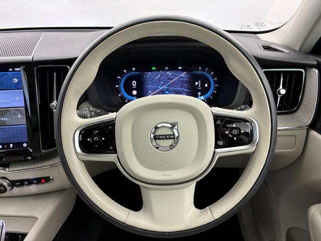 XC60 アルティメット B5 AWD Googleインフォテイメントシステム harman/kardonプレミアムサウンドシステム 電動チルトアップ機構付きガラス・サンルーフ アダプティブクルーズコントロール ヘッドアップディスプレイ(32枚目)