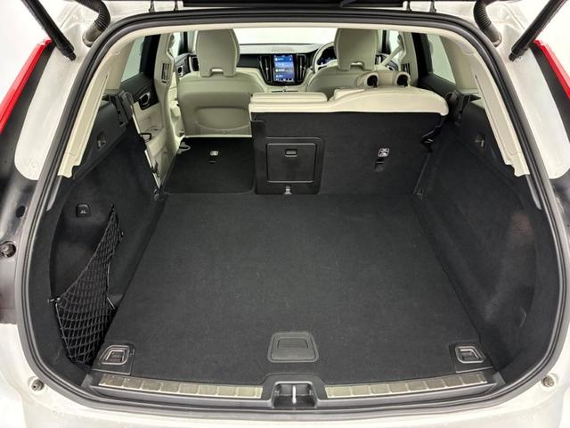 XC60 アルティメット B5 AWD Googleインフォテイメントシステム harman/kardonプレミアムサウンドシステム 電動チルトアップ機構付きガラス・サンルーフ アダプティブクルーズコントロール ヘッドアップディスプレイ(45枚目)