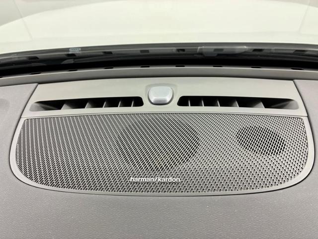 XC40 アルティメット B4 AWD Googleインフォテイメントシステム harman/kardonプレミアムサウンドシステム アダプティブクルーズコントロール ワイヤレススマートフォンチャージ 360°ドライブレコーダー(5枚目)