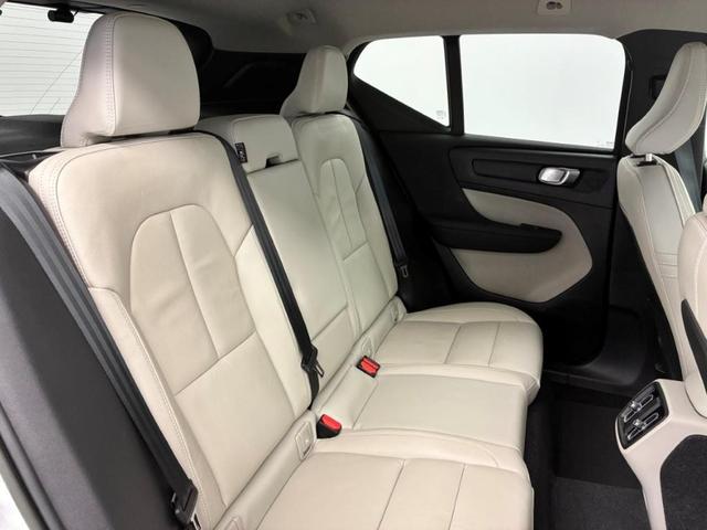 XC40 アルティメット B4 AWD Googleインフォテイメントシステム harman/kardonプレミアムサウンドシステム アダプティブクルーズコントロール ワイヤレススマートフォンチャージ 360°ドライブレコーダー(18枚目)