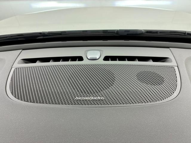 ＸＣ４０ ウルトラ　Ｂ４　ＡＷＤ　Ｇｏｏｇｌｅインフォテイメントシステム　ｈａｒｍａｎ／ｋａｒｄｏｎプレミアムサウンドシステム　アダプティブクルーズコントロール　ワイヤレススマートフォンチャージ　ＥＴＣ車載器（5枚目）