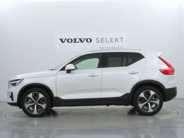 ＸＣ４０ ウルトラ　Ｂ４　ＡＷＤ　Ｇｏｏｇｌｅインフォテイメントシステム　ｈａｒｍａｎ／ｋａｒｄｏｎプレミアムサウンドシステム　アダプティブクルーズコントロール　ワイヤレススマートフォンチャージ　ＥＴＣ車載器（6枚目）